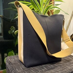 Rothy's Black and Tan/yellow Bucket Bag